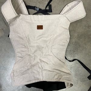Happy Baby revolution carrier
